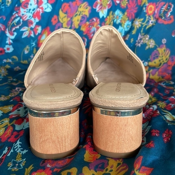Brand New Adrienne Vittadini Glorie Slip On Wooden Heeled Mules Clogs - Picture 5 of 14